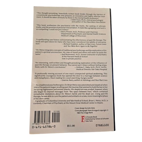 Many lives, many masters by Brian L. Weiss M.D. 0671657860 fireside book - Picture 5 of 8